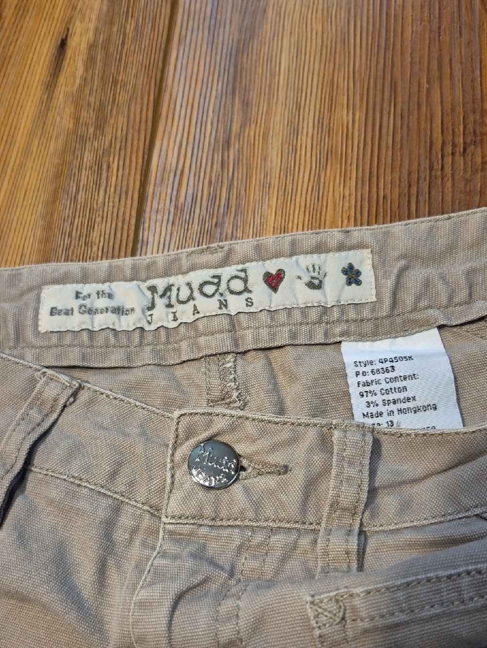 Women's Mudd Jeans Khaki Shorts - Sz. 13 - Picture 3 of 4